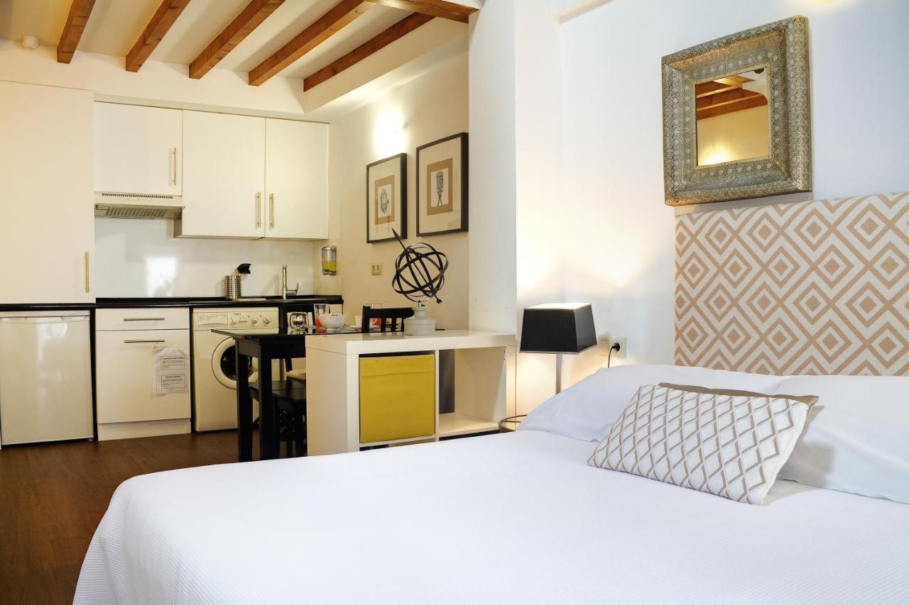 Appartamento Inicia Casas Reales San Giacomo di Compostella Esterno foto