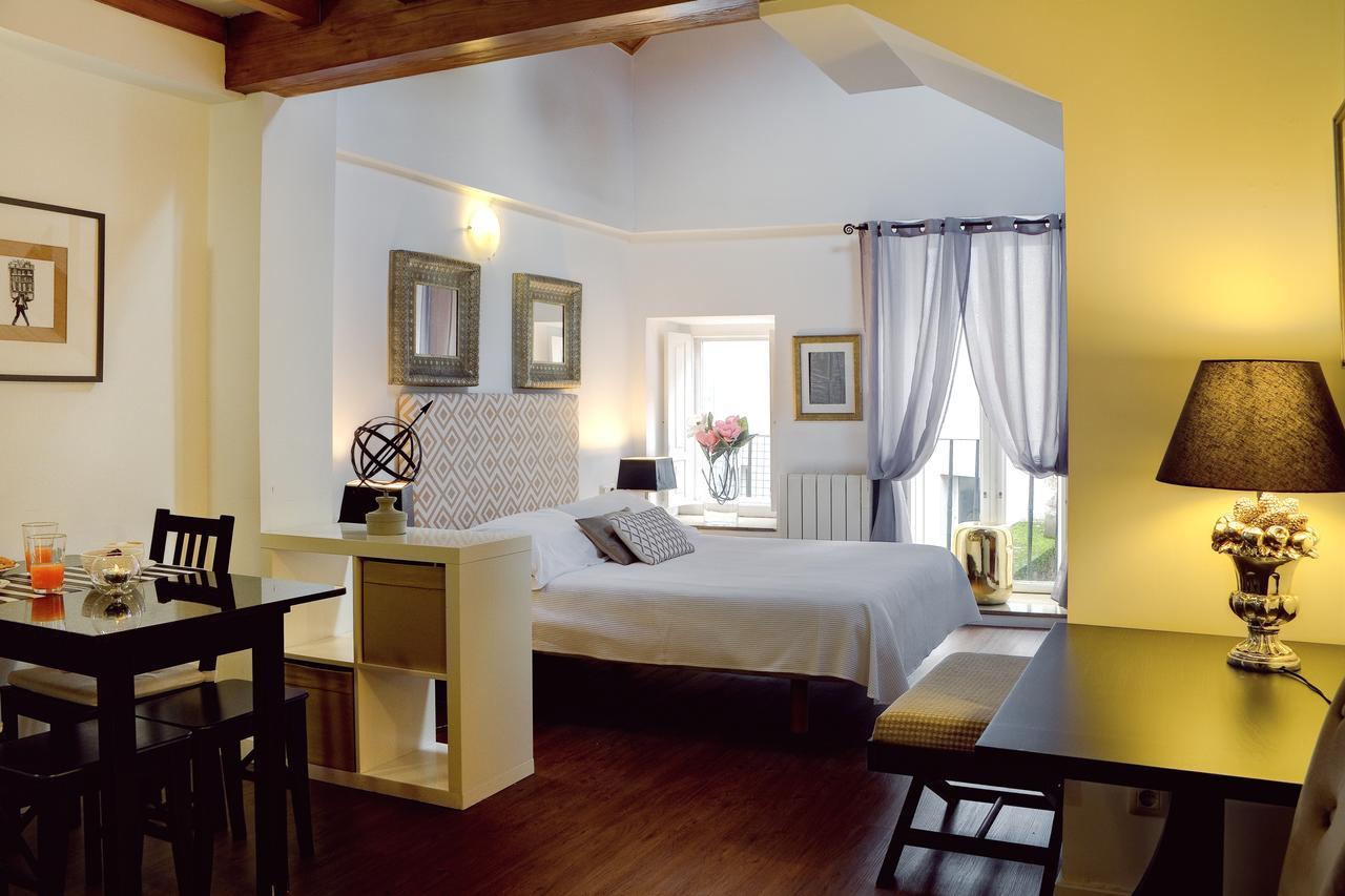 Appartamento Inicia Casas Reales San Giacomo di Compostella Esterno foto